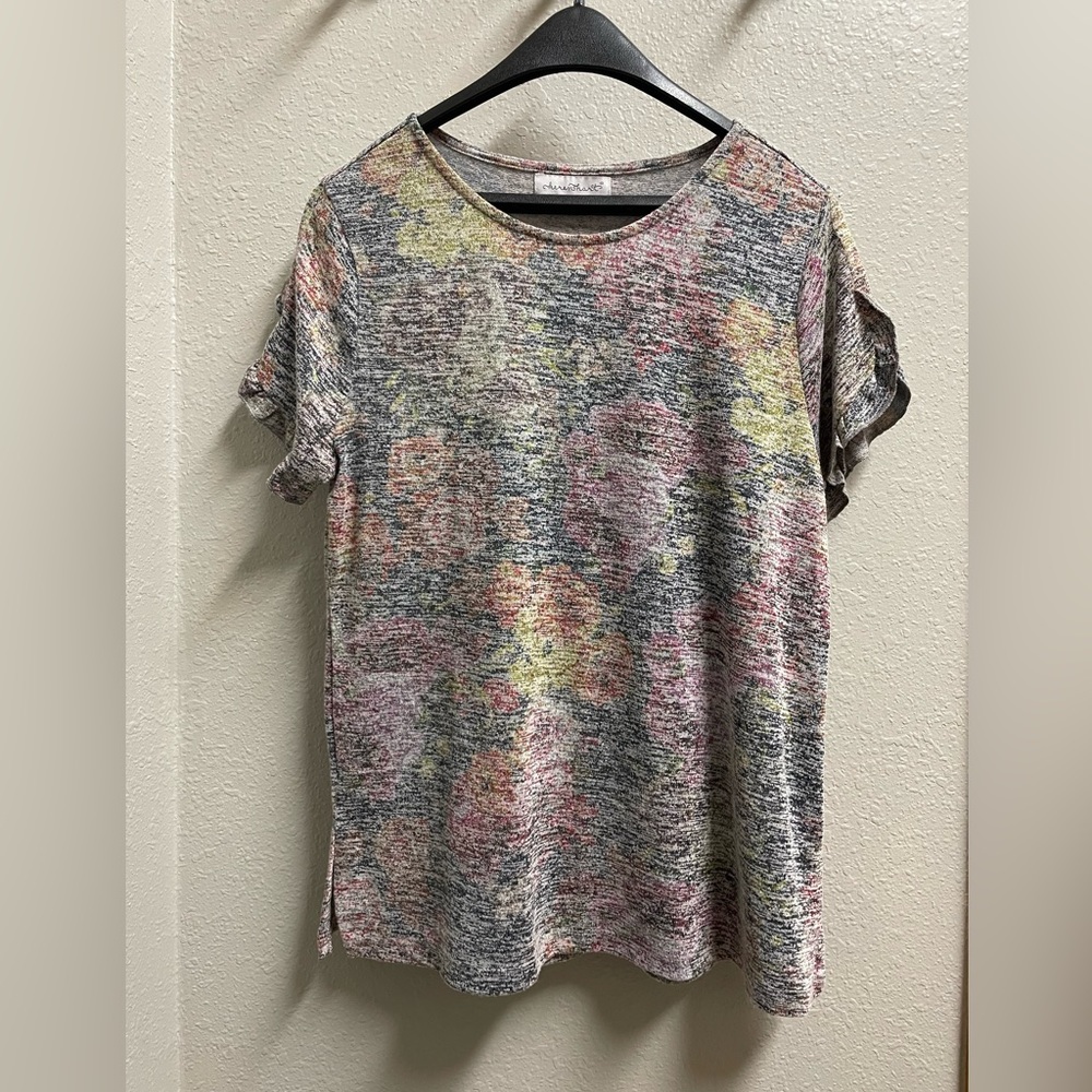 Karen Hart M. Ruffled Sleeve spring floral Top